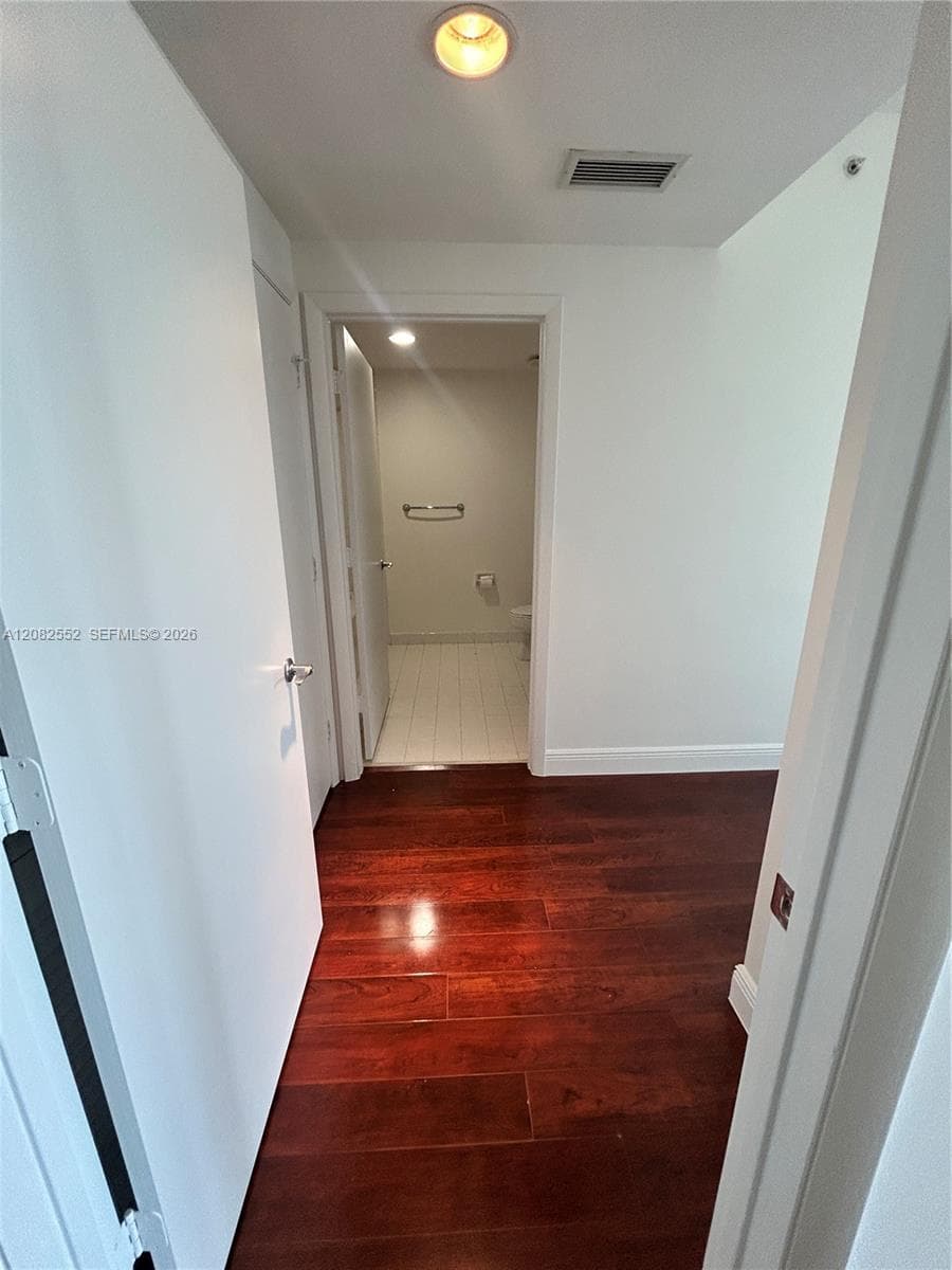 DOWNTOWN DADELAND CONDO N · #605 in Miami - Photo 11