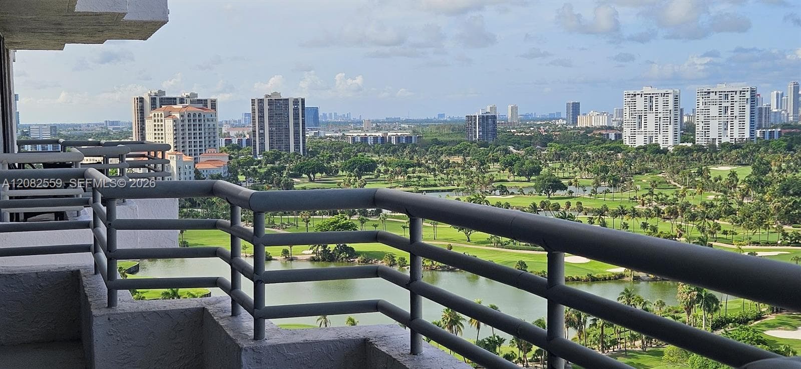 PARC CENTRAL AVENTURA SOU · #LP08 in Aventura - Photo 2