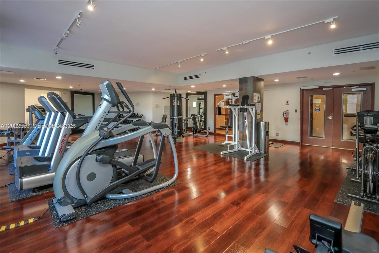 PARC CENTRAL AVENTURA SOU · #LP08 in Aventura - Photo 14