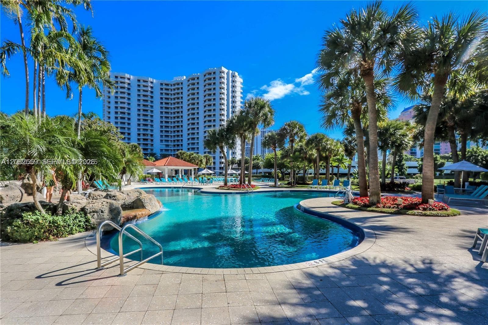 PARC CENTRAL AVENTURA SOU · #LP08 in Aventura - Photo 15