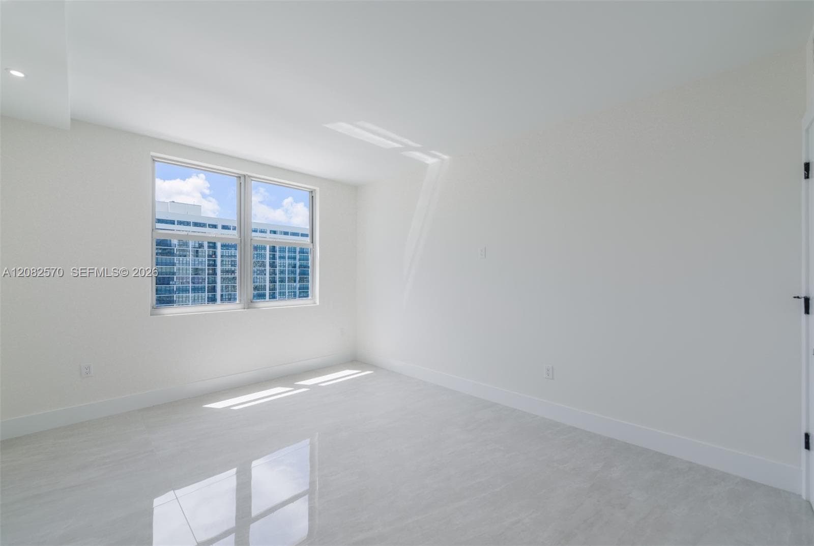 HEMISPHERES · #8Q in Hallandale Beach - Photo 34