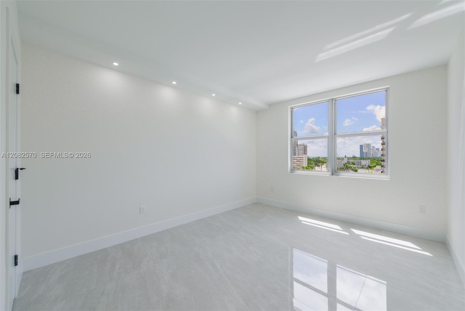 HEMISPHERES · #8Q in Hallandale Beach - Photo 33