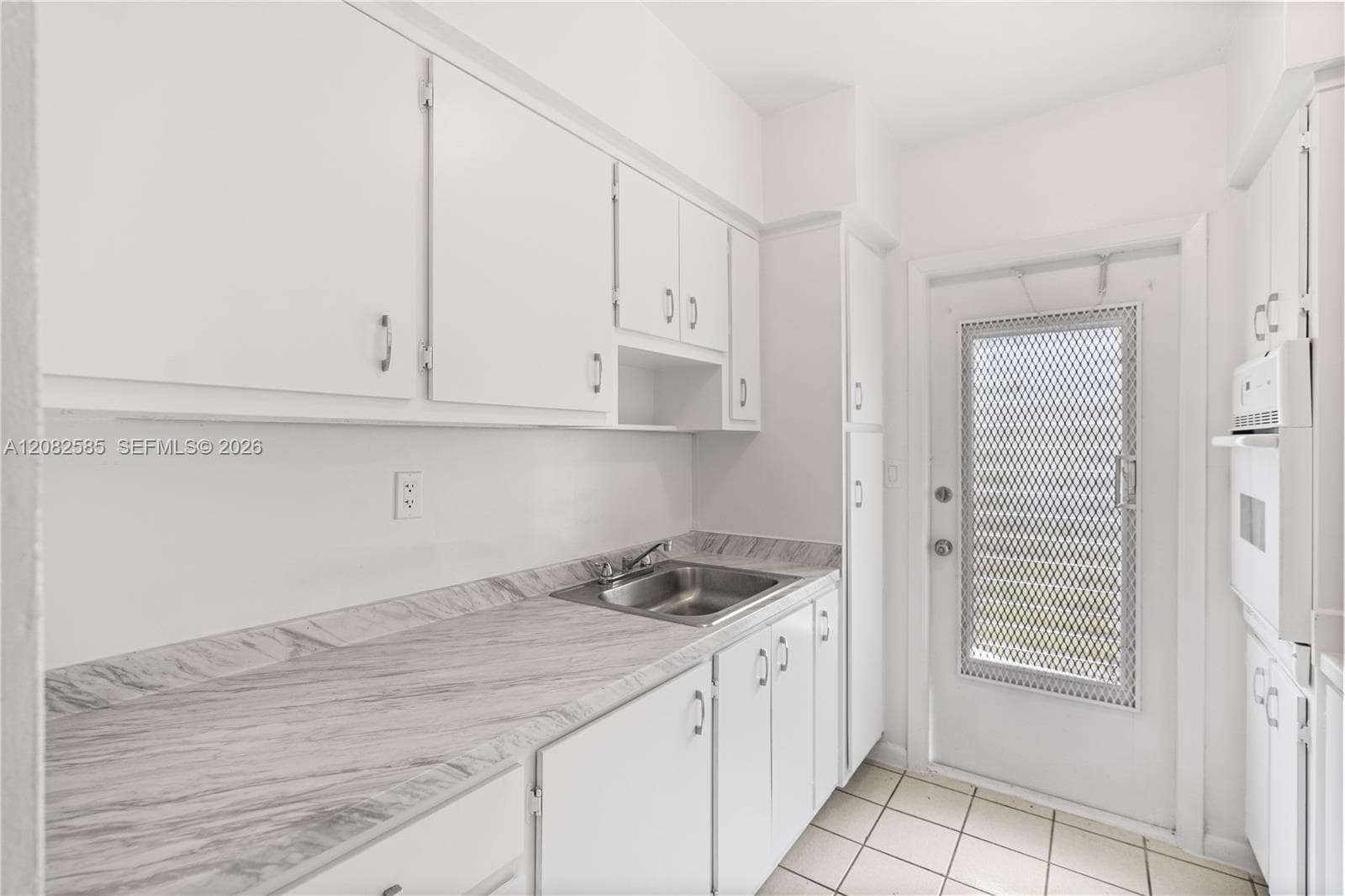 CASA-BISCAYNE CO-OP APTS · #16 in North Miami - Photo 6
