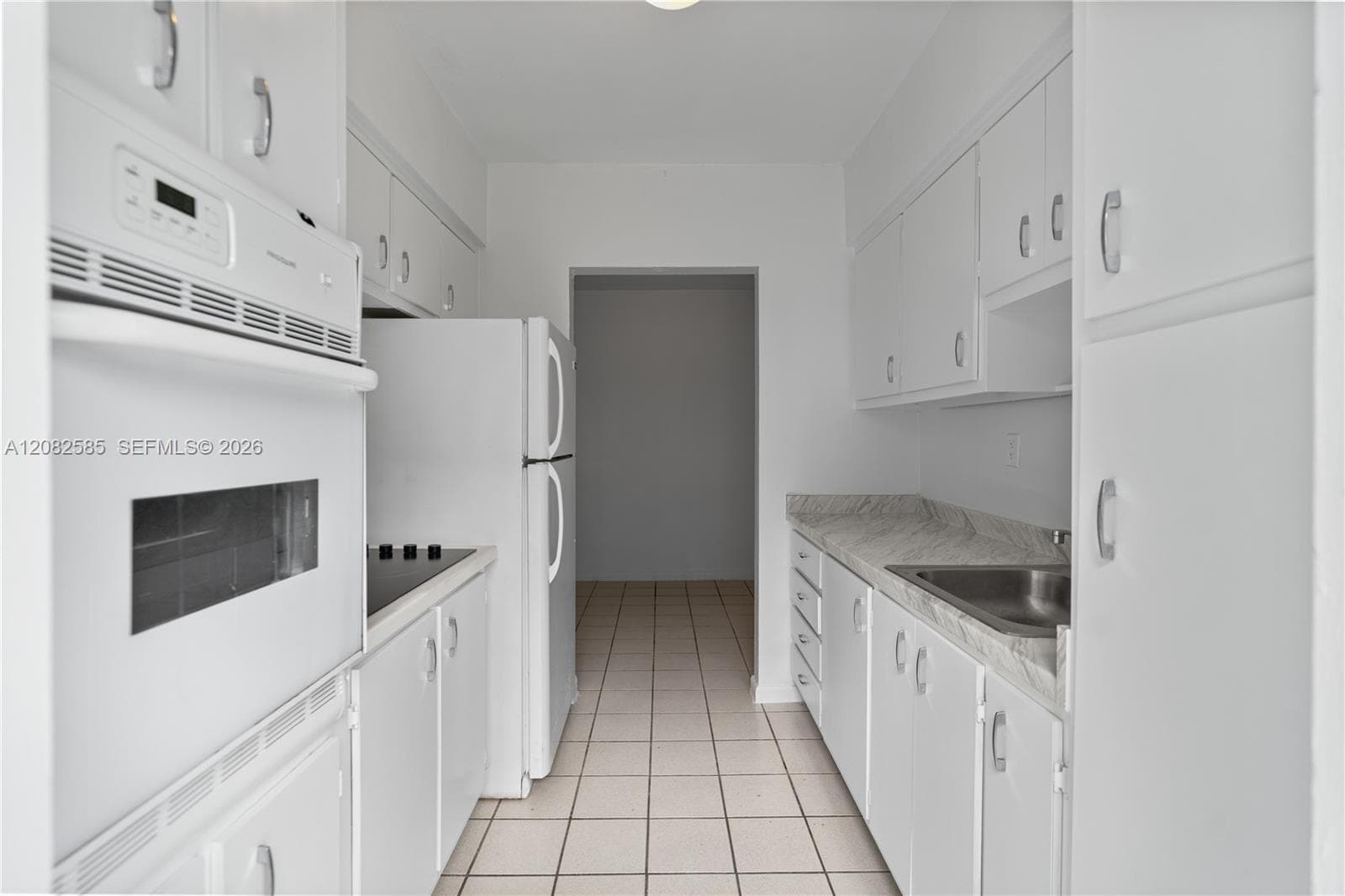CASA-BISCAYNE CO-OP APTS · #16 in North Miami - Photo 7