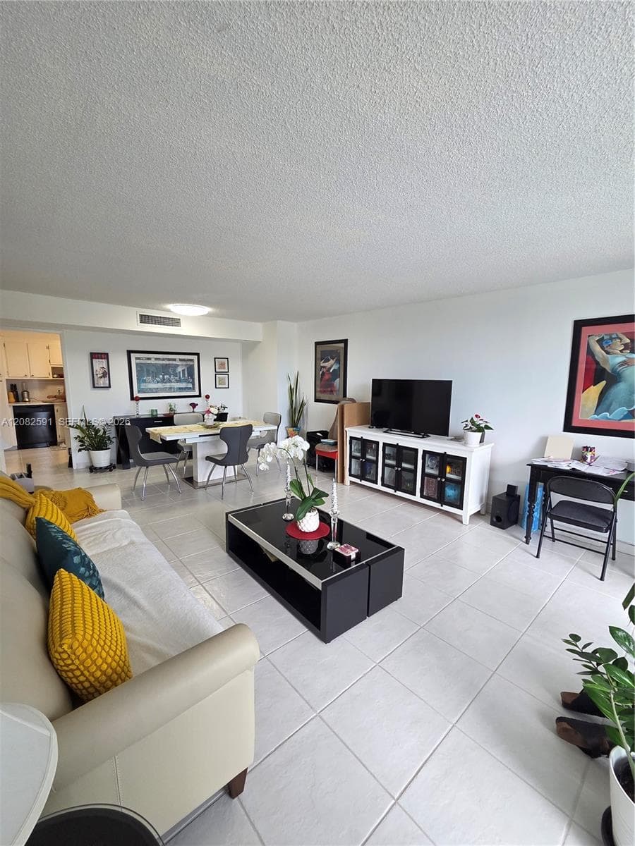 STRATFORD HOUSE CONDO · #402 in North Miami Beach - Photo 5