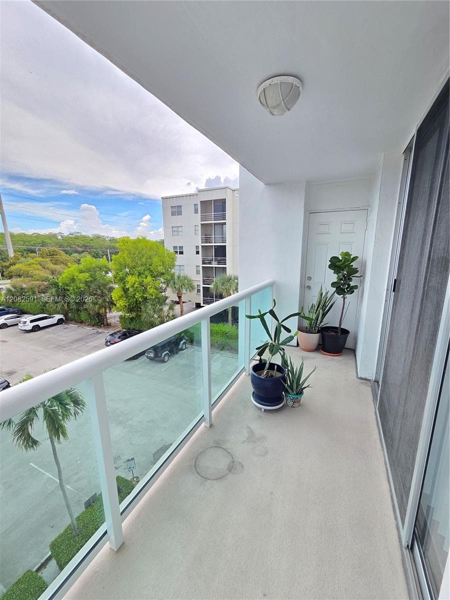 STRATFORD HOUSE CONDO · #402 in North Miami Beach - Photo 24