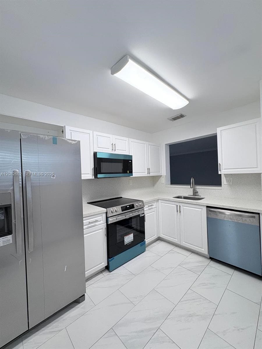 VILLA DORAL CONDO NO 3 · #204 in Doral - Photo 8