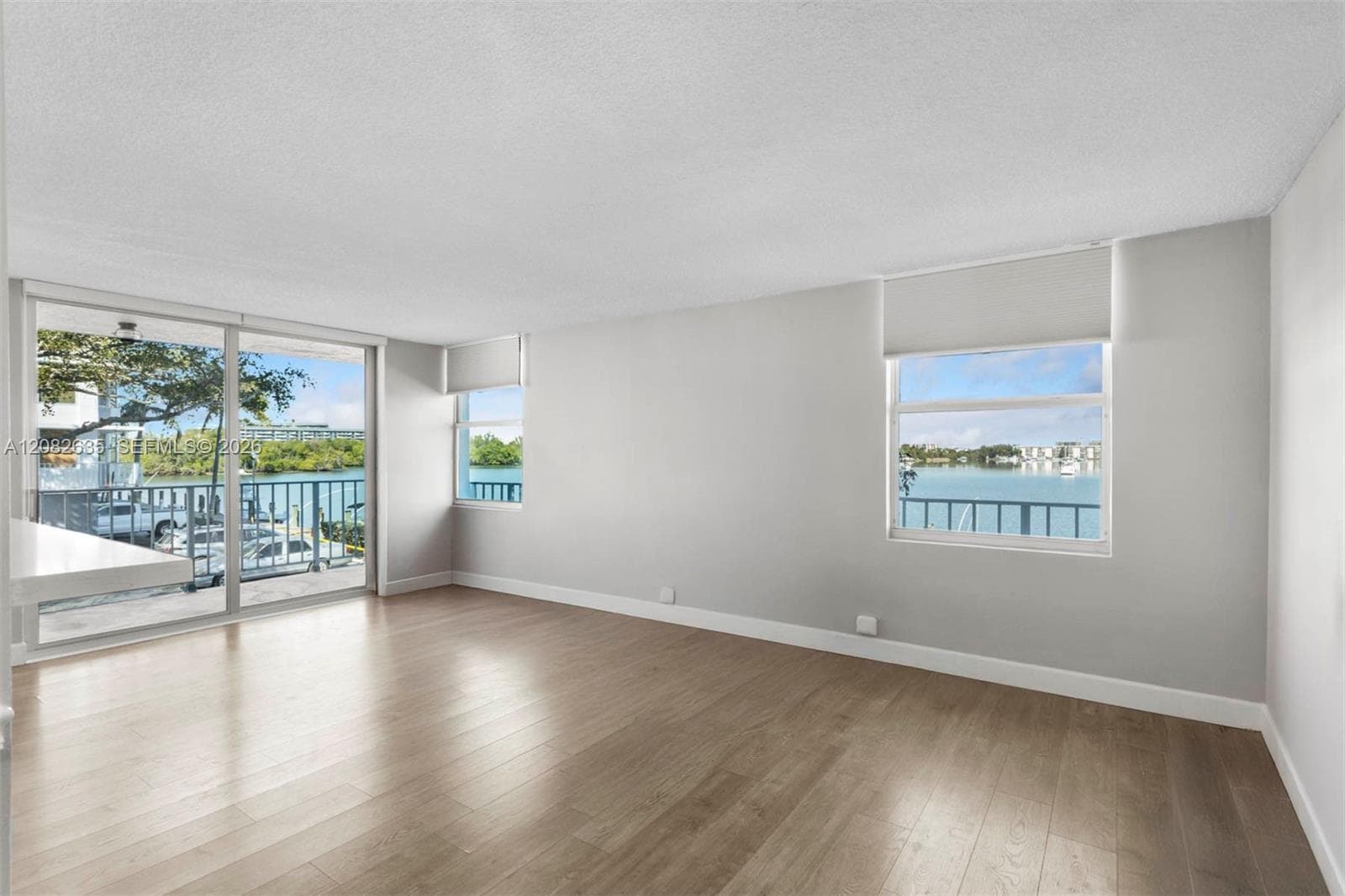 Reef Ckub · #2G in North Miami Beach - Photo 7