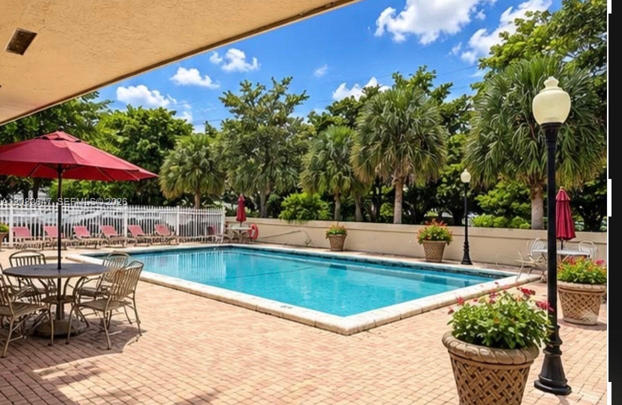 Bayview Palms Condo · #120 in North Miami - Photo 11