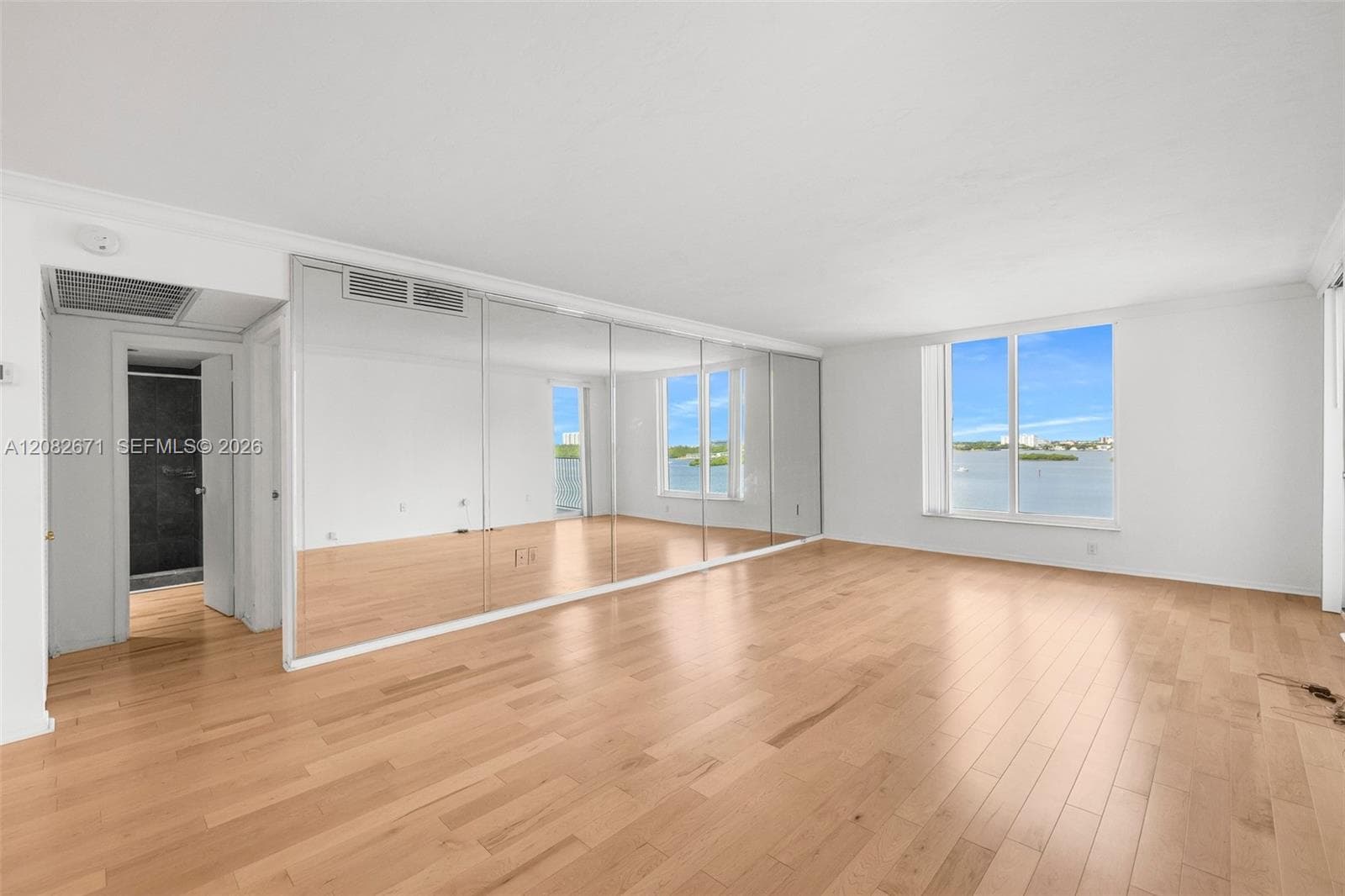 Island Pointe Condo · #9C in Bay Harbor Islands - Photo 9