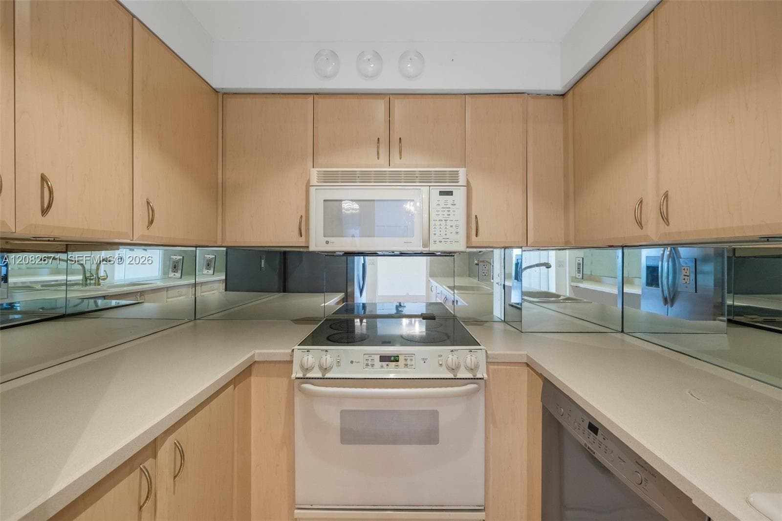 Island Pointe Condo · #9C in Bay Harbor Islands - Photo 30