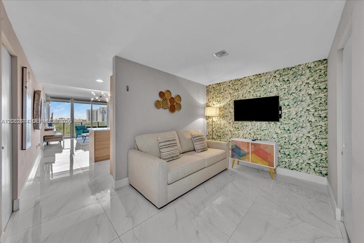 THE HARBOUR NORTH CONDO · #804 in North Miami Beach - Photo 29
