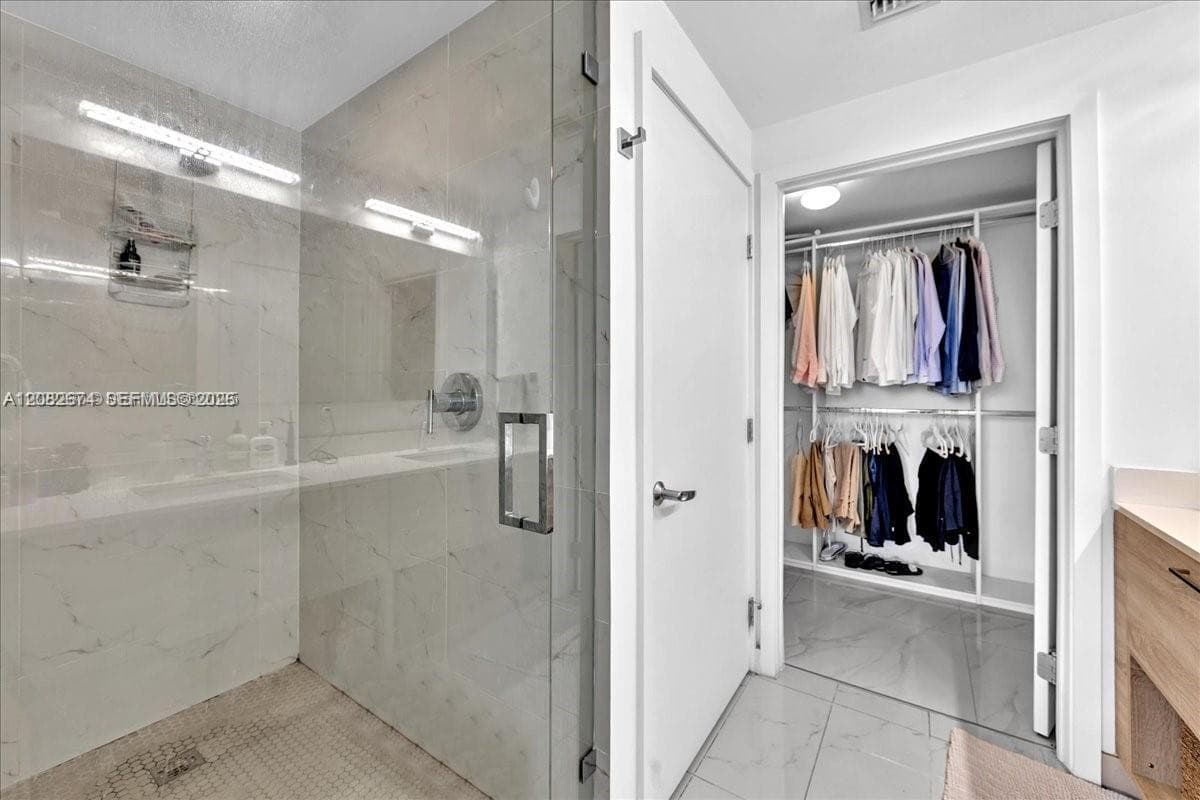 THE HARBOUR NORTH CONDO · #804 in North Miami Beach - Photo 25