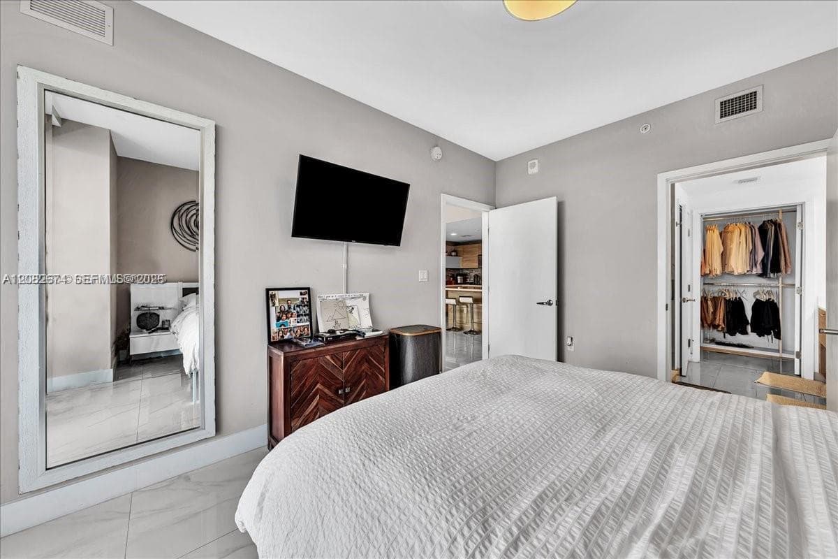 THE HARBOUR NORTH CONDO · #804 in North Miami Beach - Photo 21