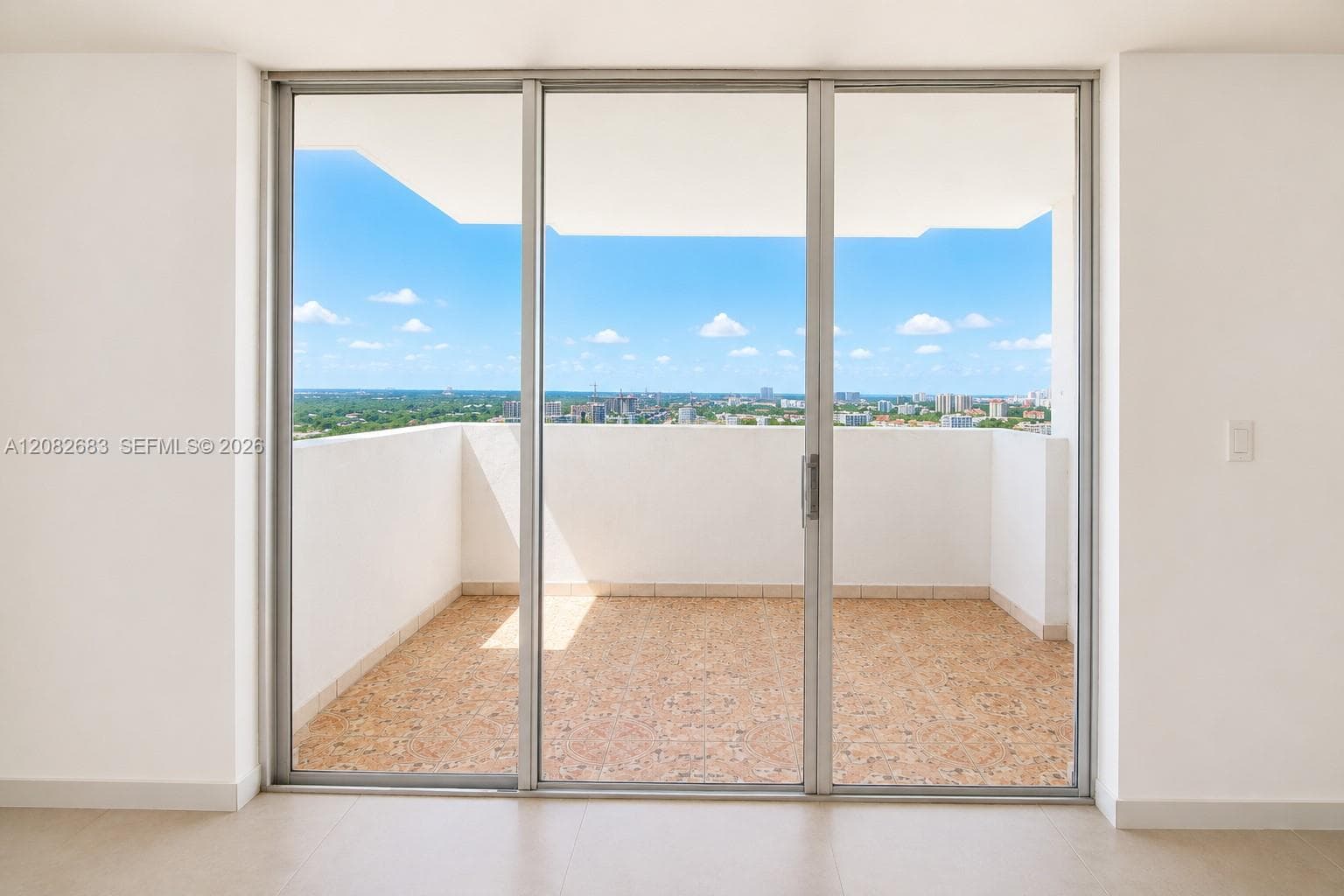 COMMODORE PLAZA CONDO · #PH05 in Aventura - Photo 16