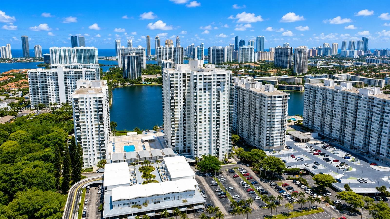 COMMODORE PLAZA CONDO · #PH05 in Aventura - Photo 20