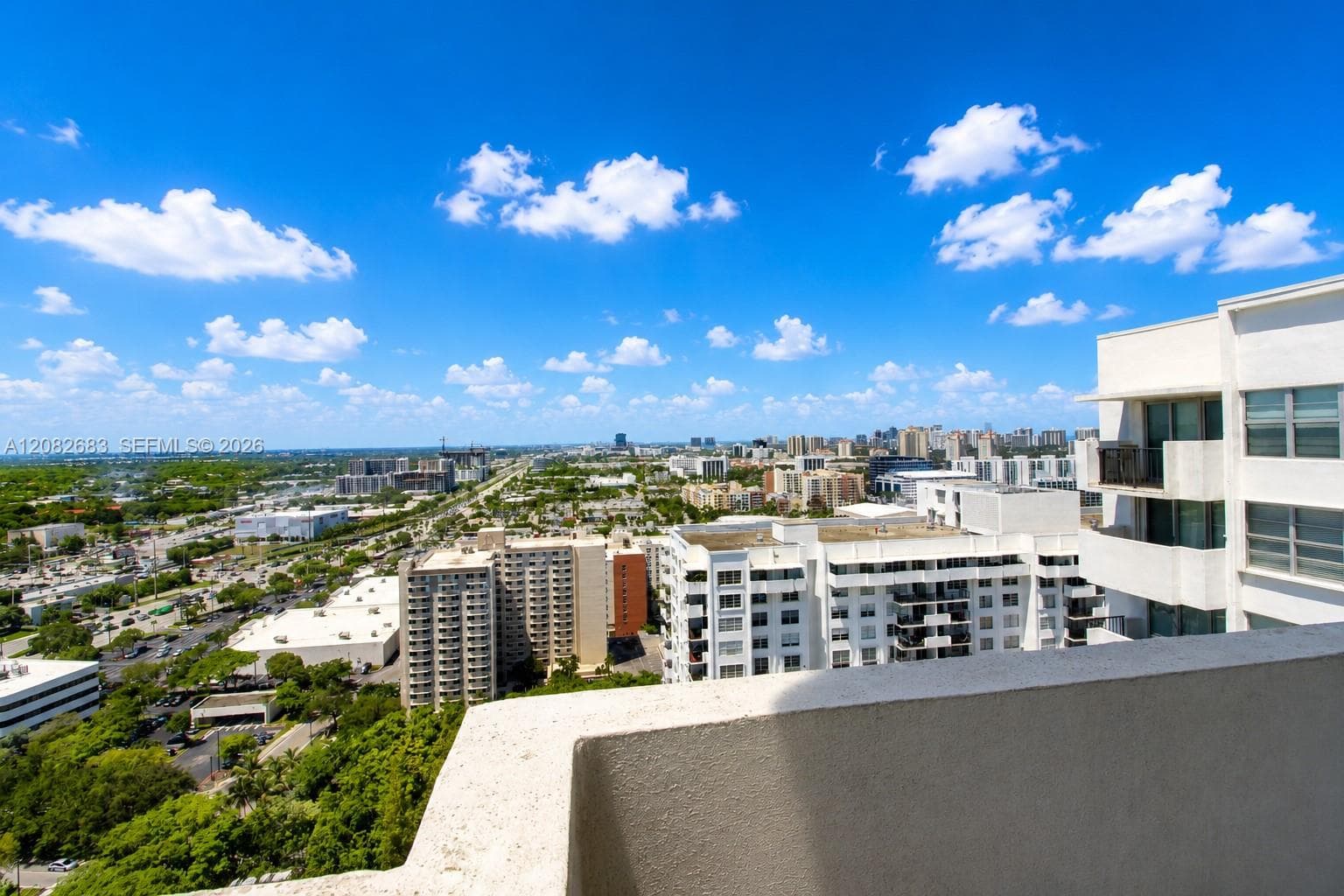 COMMODORE PLAZA CONDO · #PH05 in Aventura - Photo 18