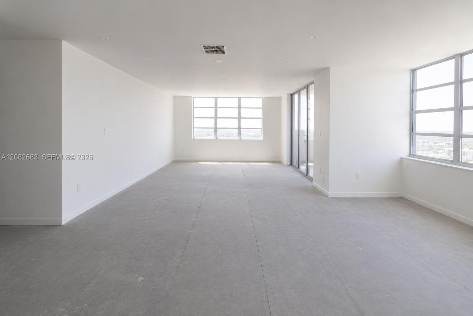 COMMODORE PLAZA CONDO · #PH05 in Aventura - Photo 11