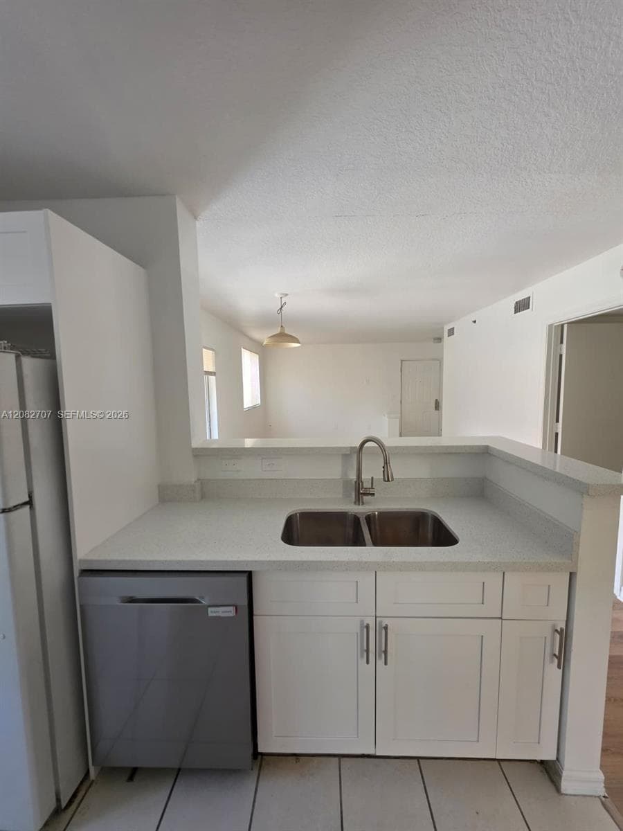 THE OAKS AT MIAMI GARDENS · #201 in Miami Gardens - Photo 3