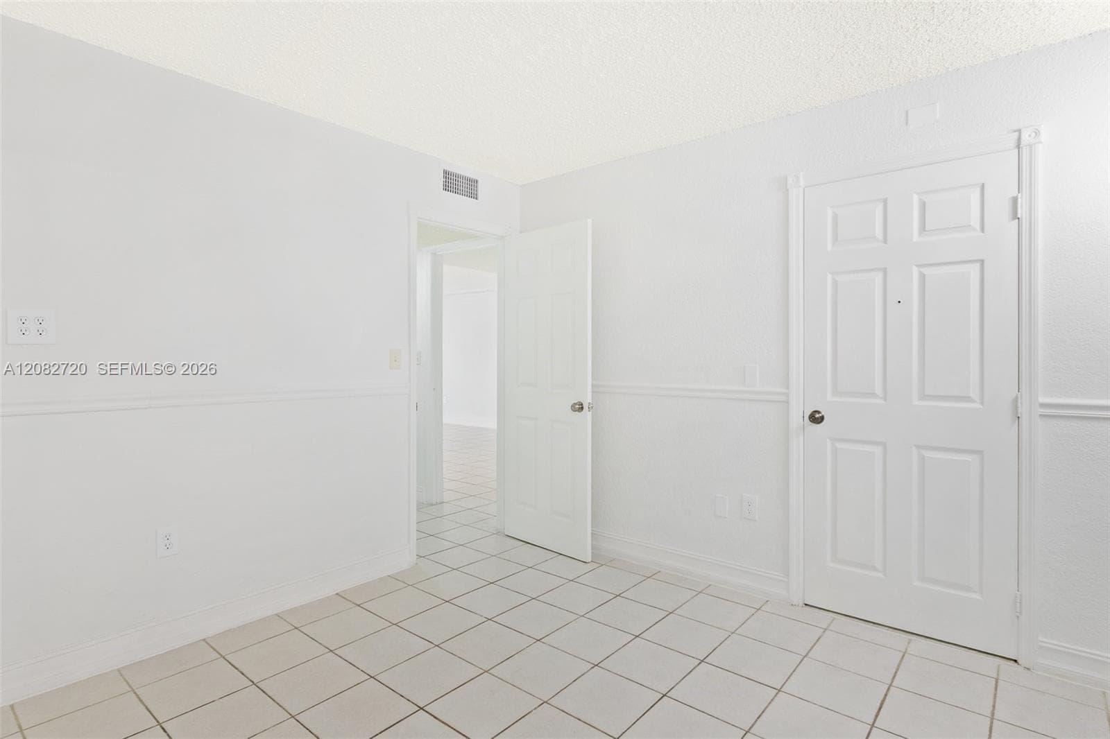 BELLA VILLAS CONDO · #223 in Hialeah - Photo 27