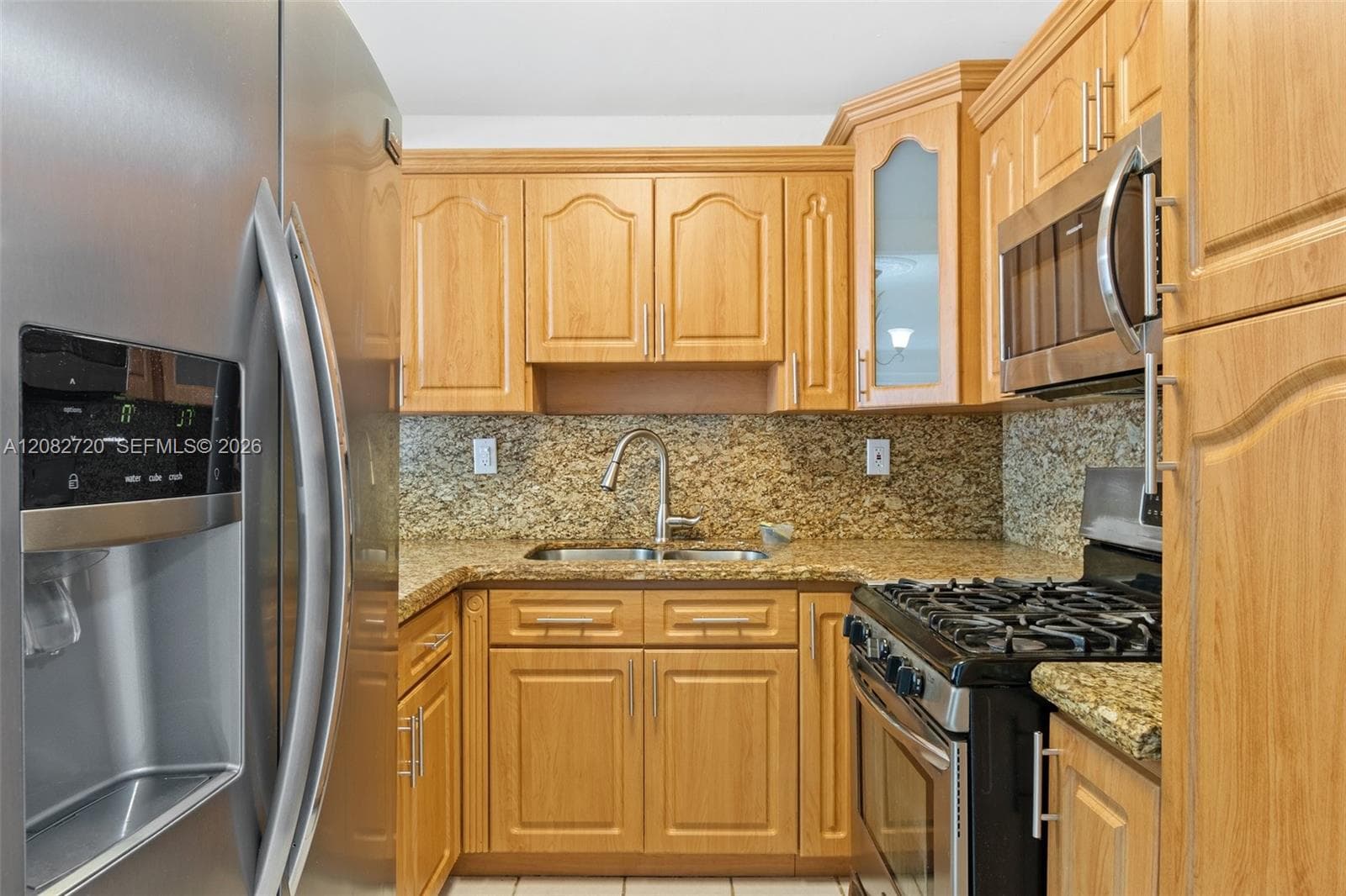 BELLA VILLAS CONDO · #223 in Hialeah - Photo 8