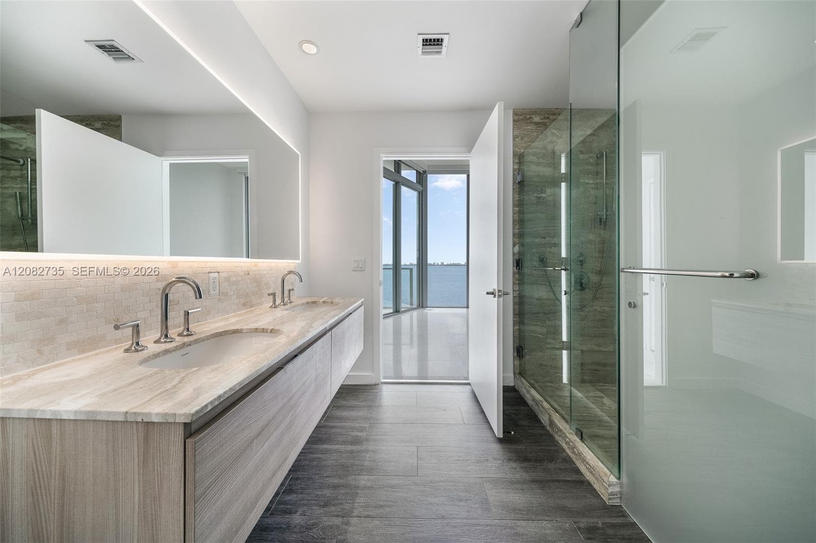 BISCAYNE BEACH CONDO PODIU · #604 in Miami - Photo 15