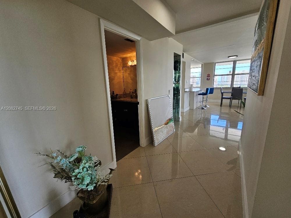 DEL PRADO MARINA · #1805 in Aventura - Photo 22