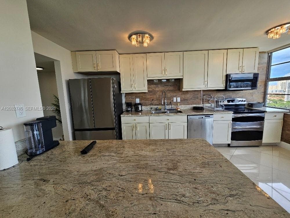 DEL PRADO MARINA · #1805 in Aventura - Photo 10