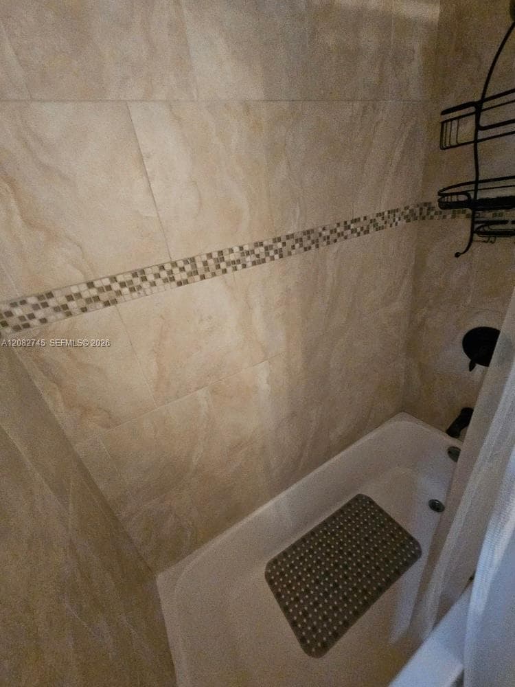 DEL PRADO MARINA · #1805 in Aventura - Photo 21
