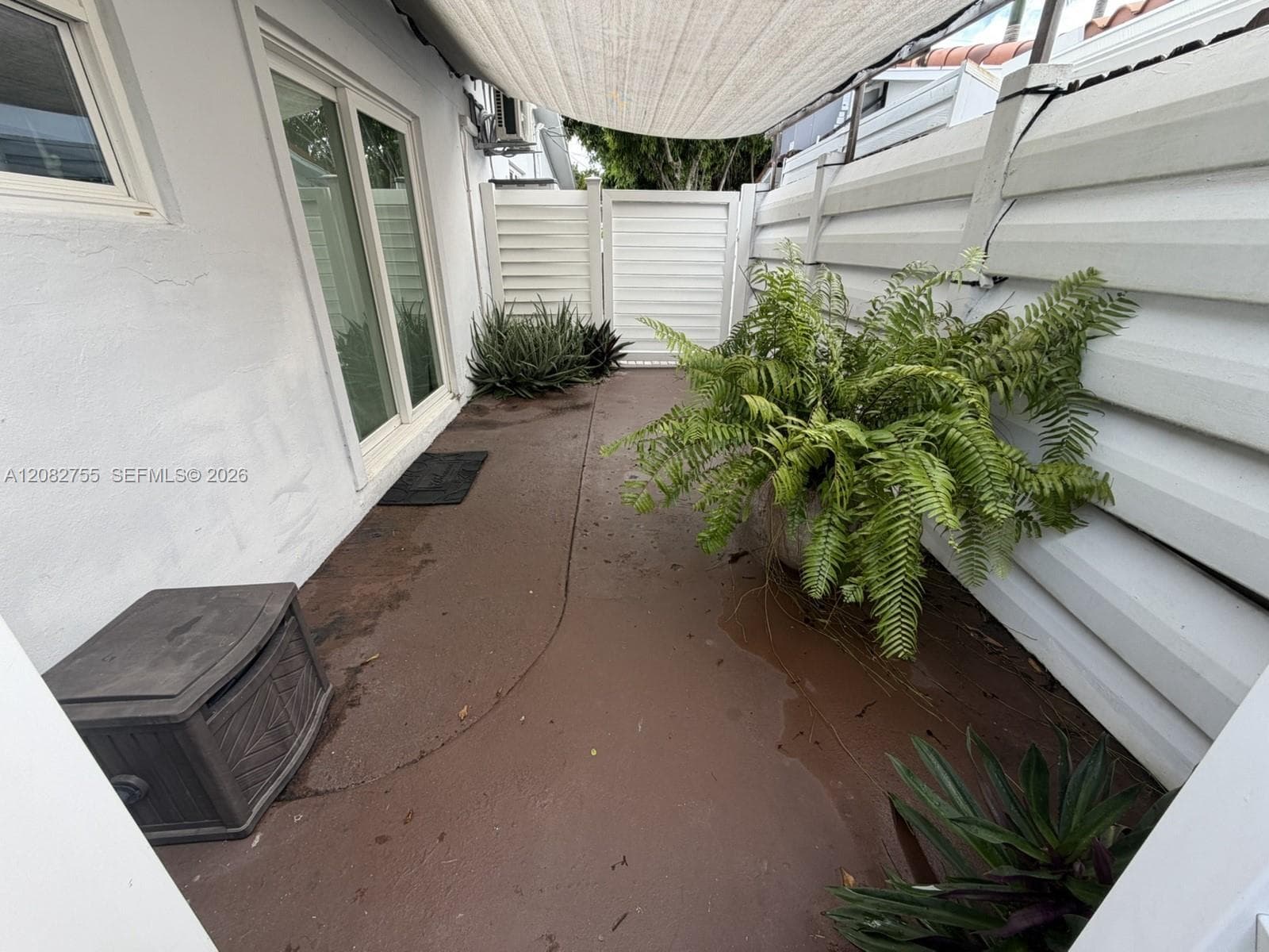 COUNTRY CLUB HOMES in Hollywood - Photo 9