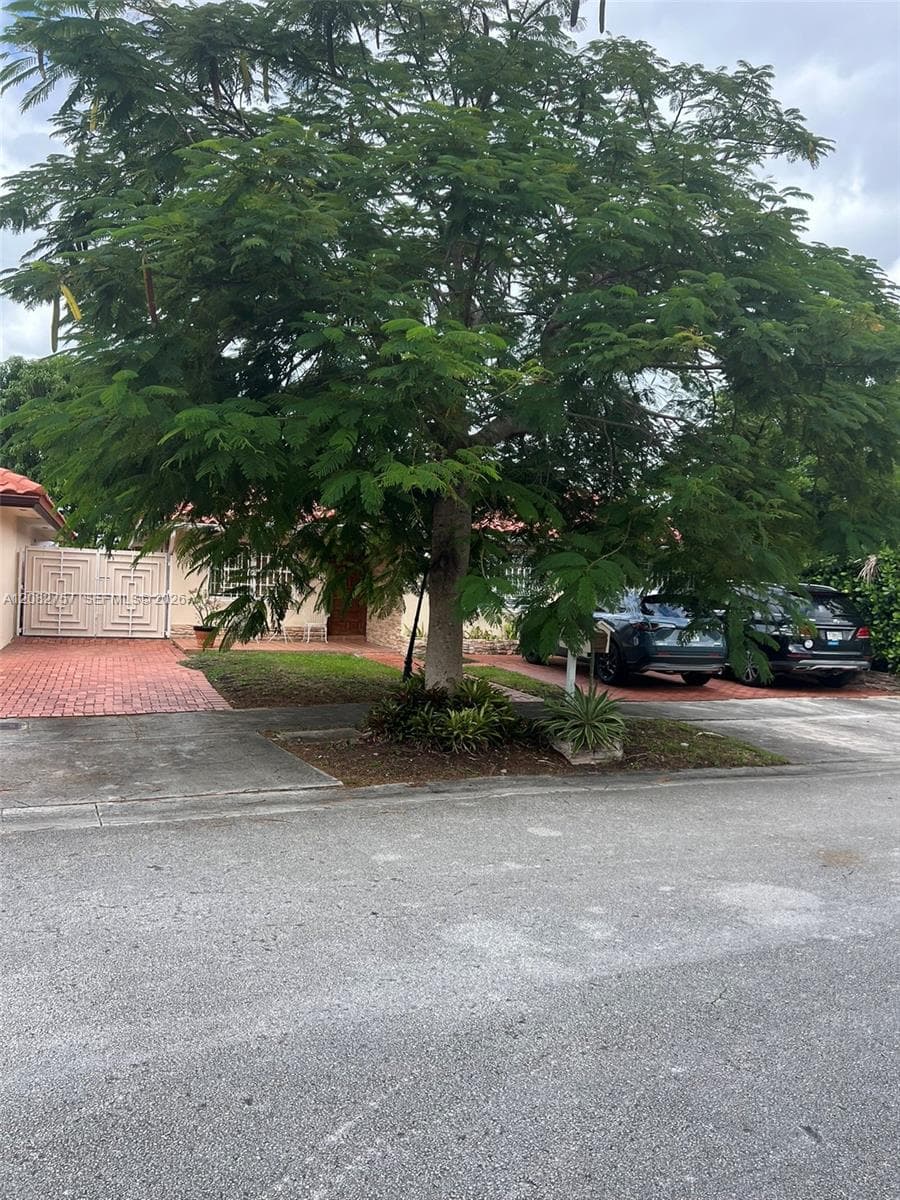 13253 NW 7th Ter photo 46