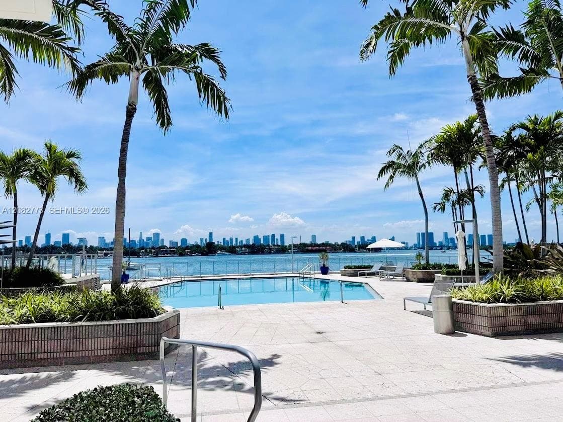 SOUTH BAY CLUB CONDO · #505 in Miami Beach - Photo 1