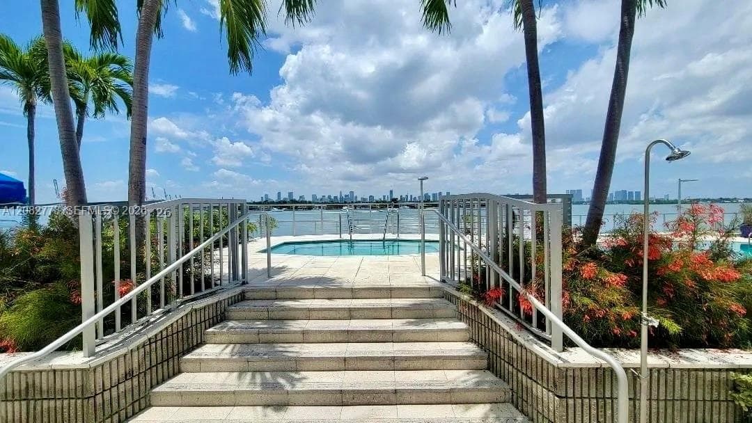SOUTH BAY CLUB CONDO · #505 in Miami Beach - Photo 28