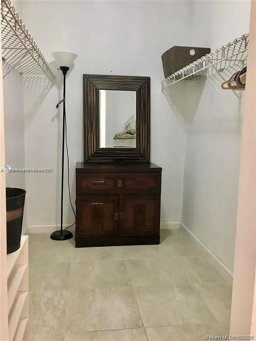 SOUTH BAY CLUB CONDO · #505 in Miami Beach - Photo 11