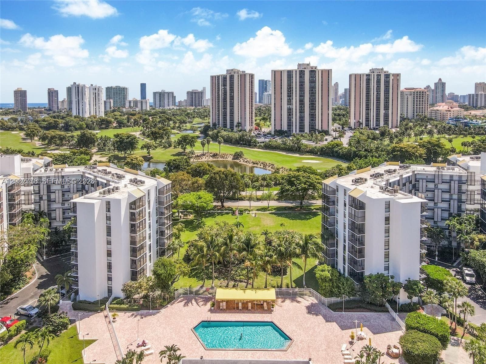 BISCAYA CONDO · #711 in Aventura - Photo 3