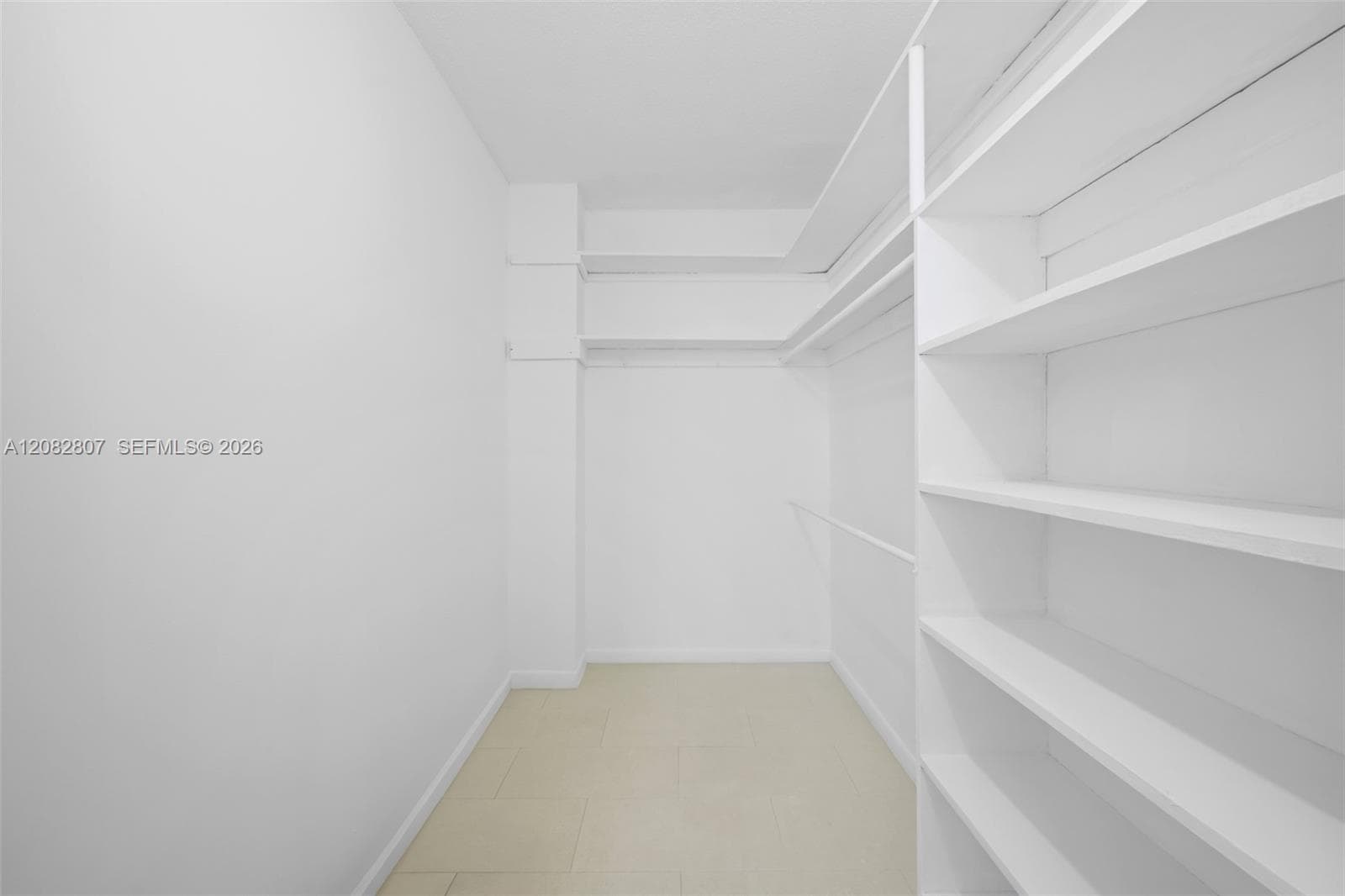 Darby Hall Apartments · #303 in Hollywood - Photo 14