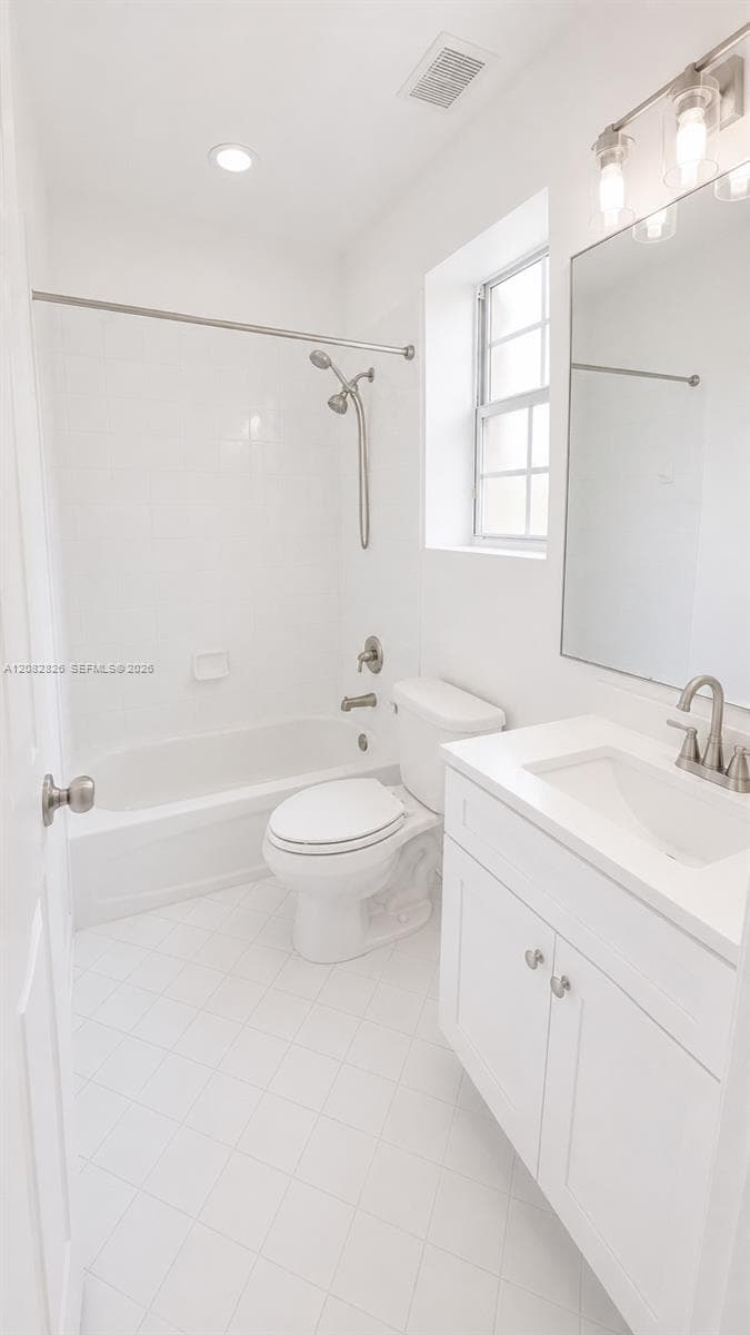 1570 NE 33rd Rd # 11 #103-11 photo 4