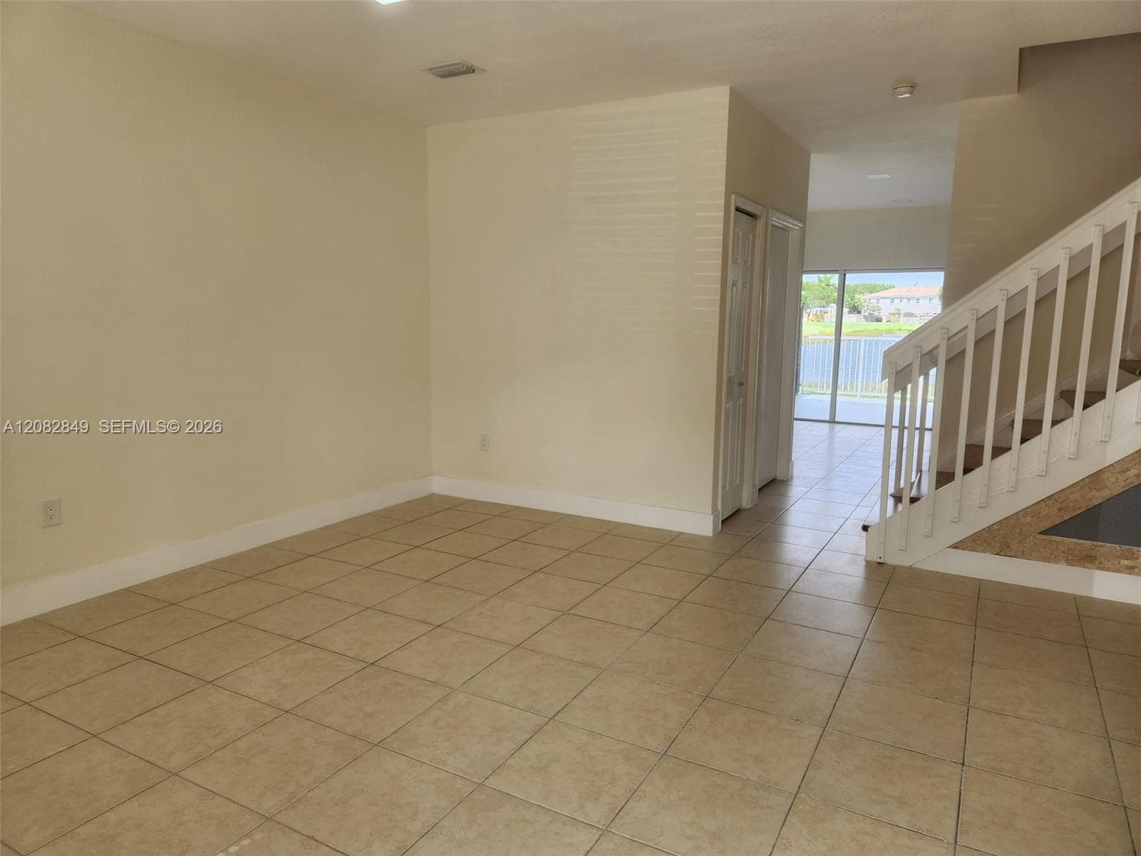 1525 SE 31st Ct #1525 photo 6