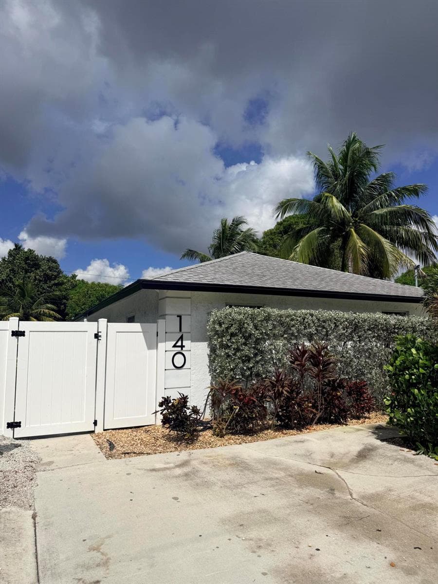 140 Sw 5th Avenue