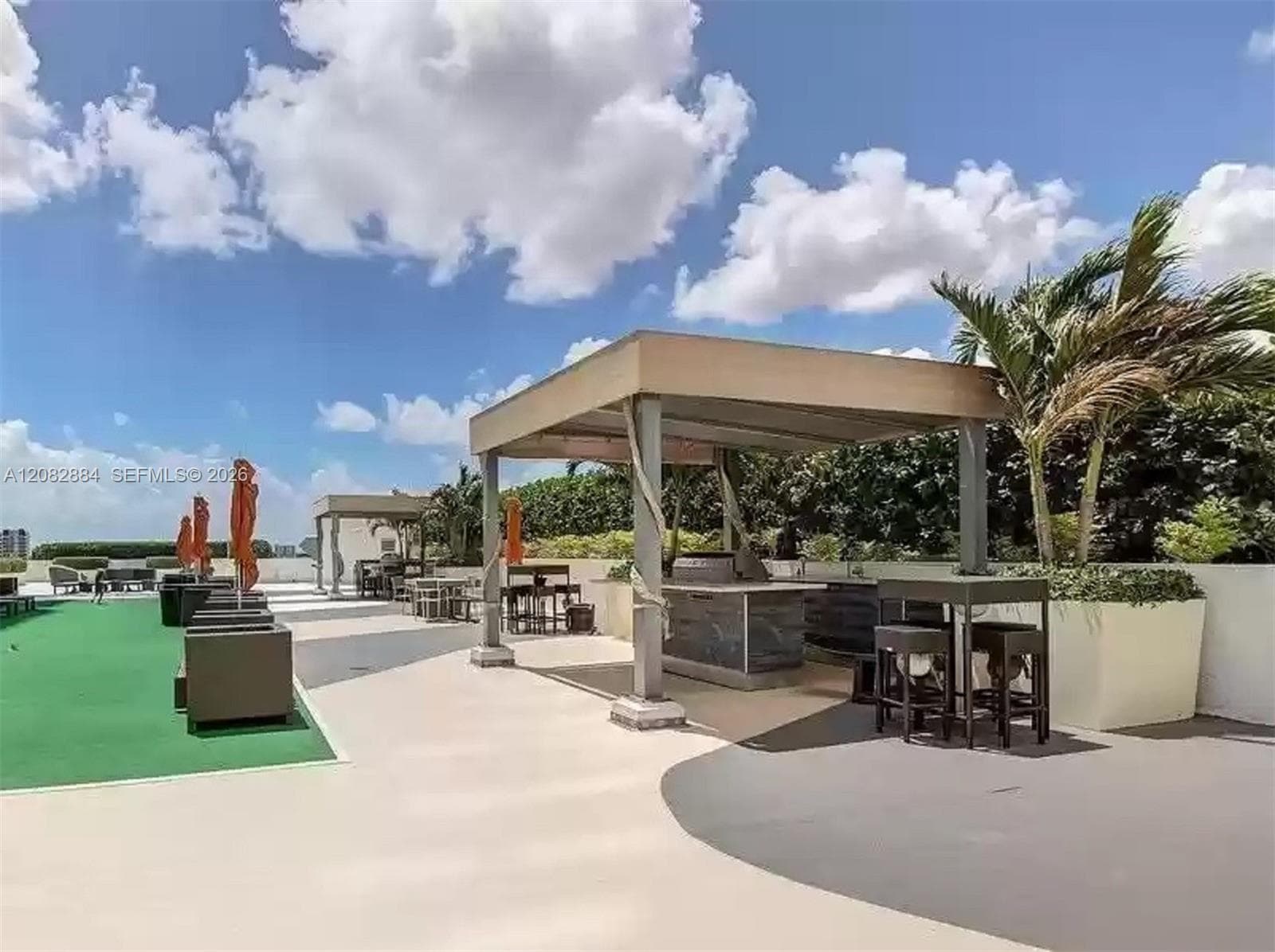 TERRAZAS RIVERPARK VILLAG · #1401 in Miami - Photo 17