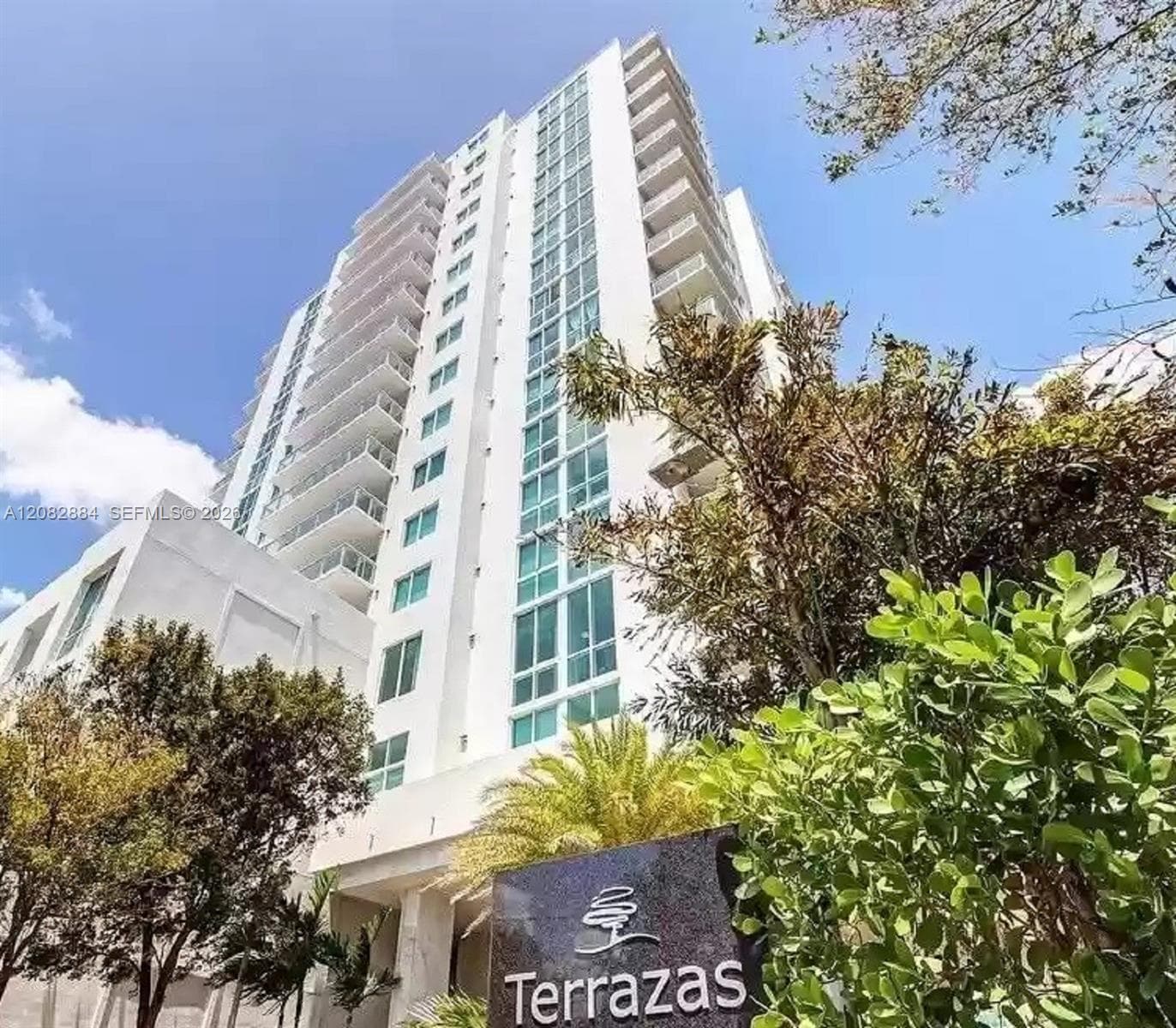 TERRAZAS RIVERPARK VILLAG · #1401 in Miami - Photo 11