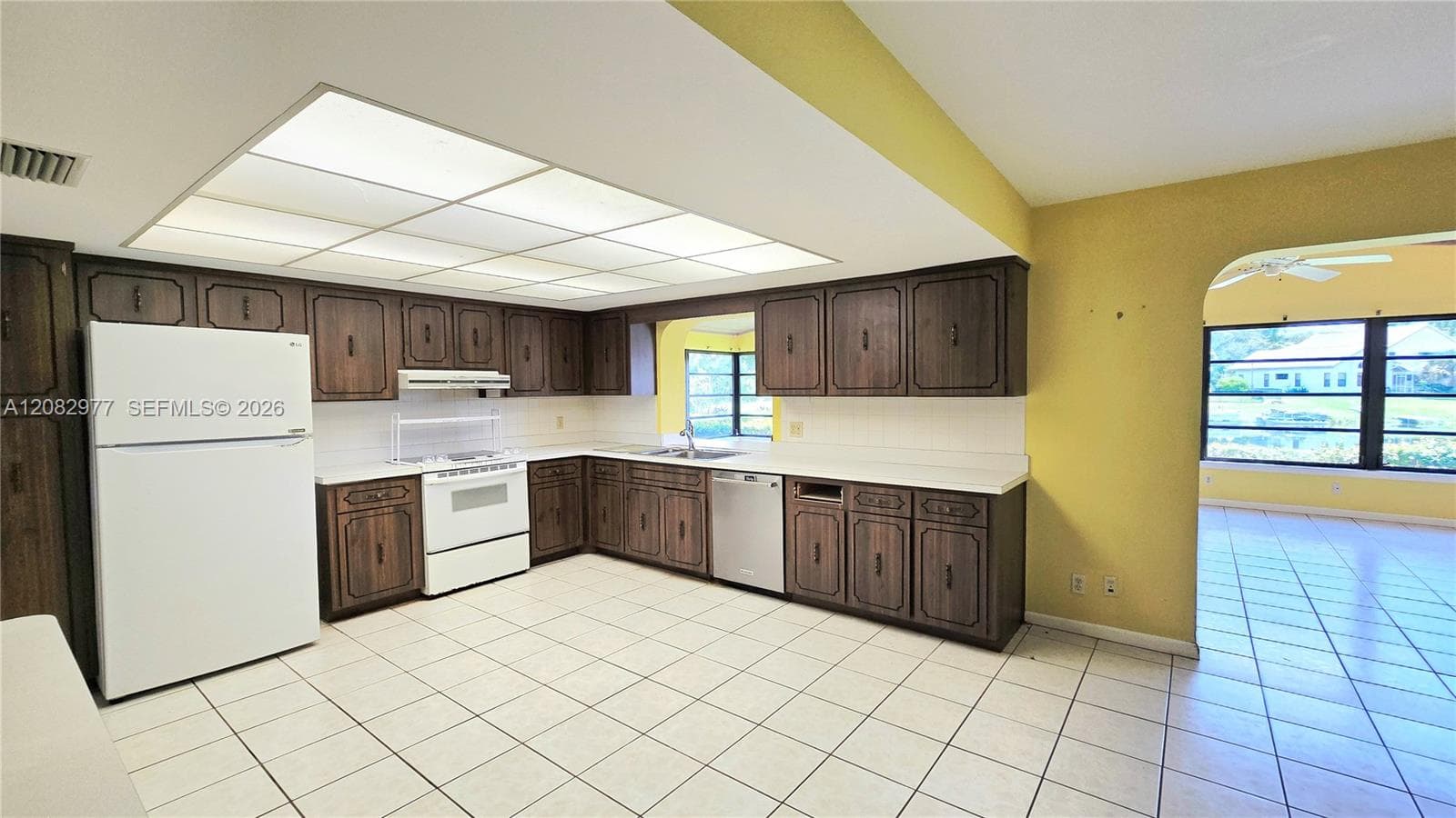 12724 Westport Cir photo 5