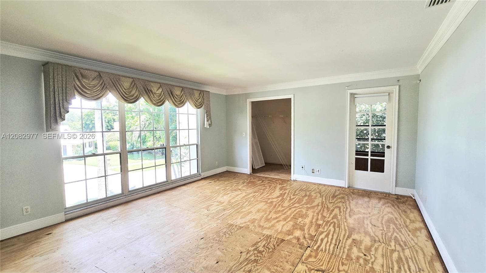 12724 Westport Cir photo 9