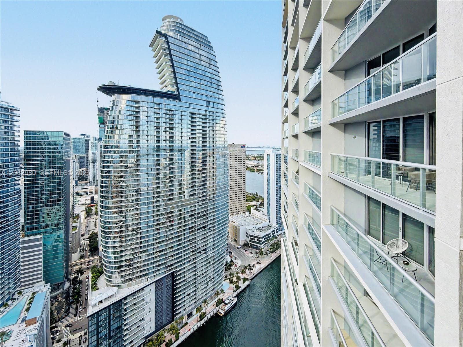 Icon Brickell I · #4610 in Miami - Photo 10