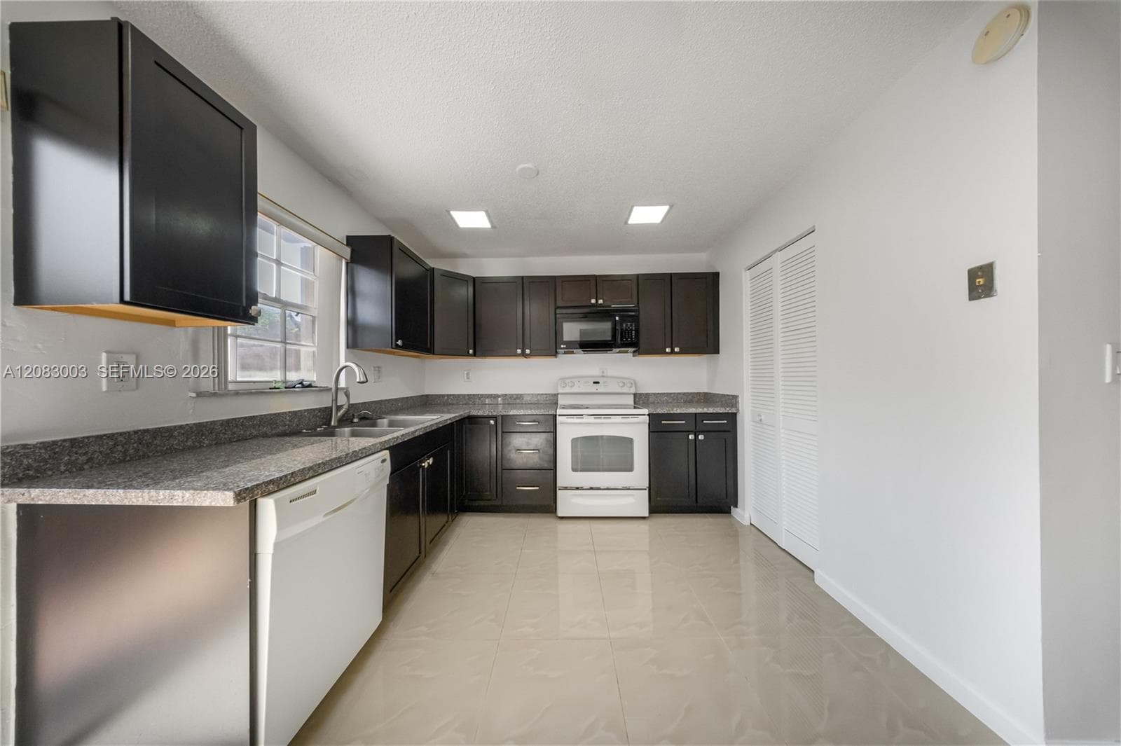 6110 SW 129th Pl #1703 photo 5