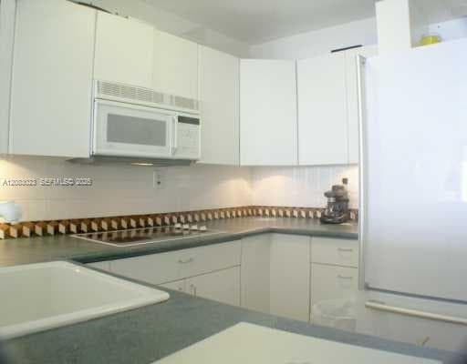 LAS OLAS CONDO · #4E in Miami - Photo 6