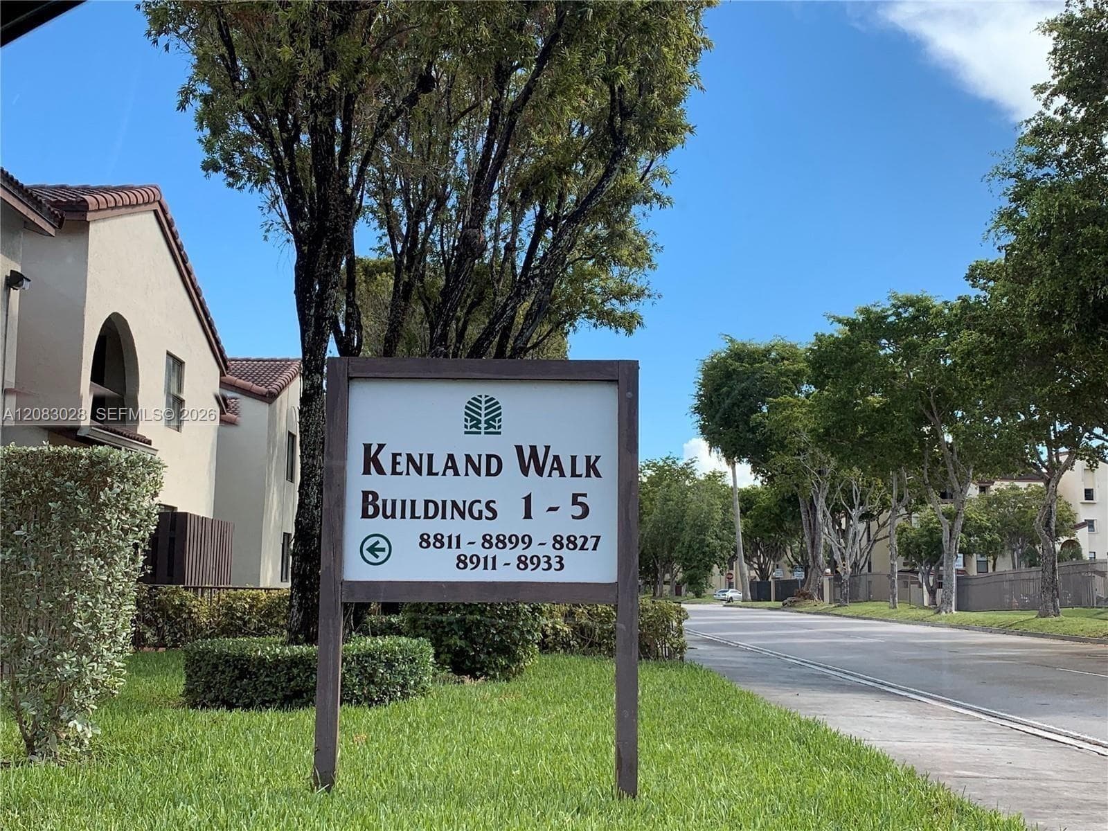 KENLAND WALK CONDO III · #401 in Miami - Photo 3