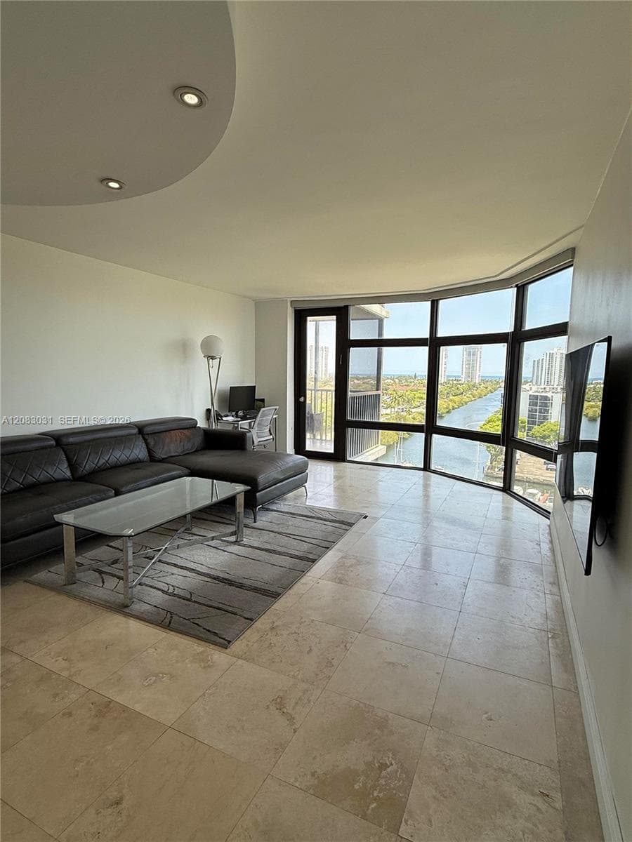 BONAVISTA CONDO · #1004 in Aventura - Photo 2