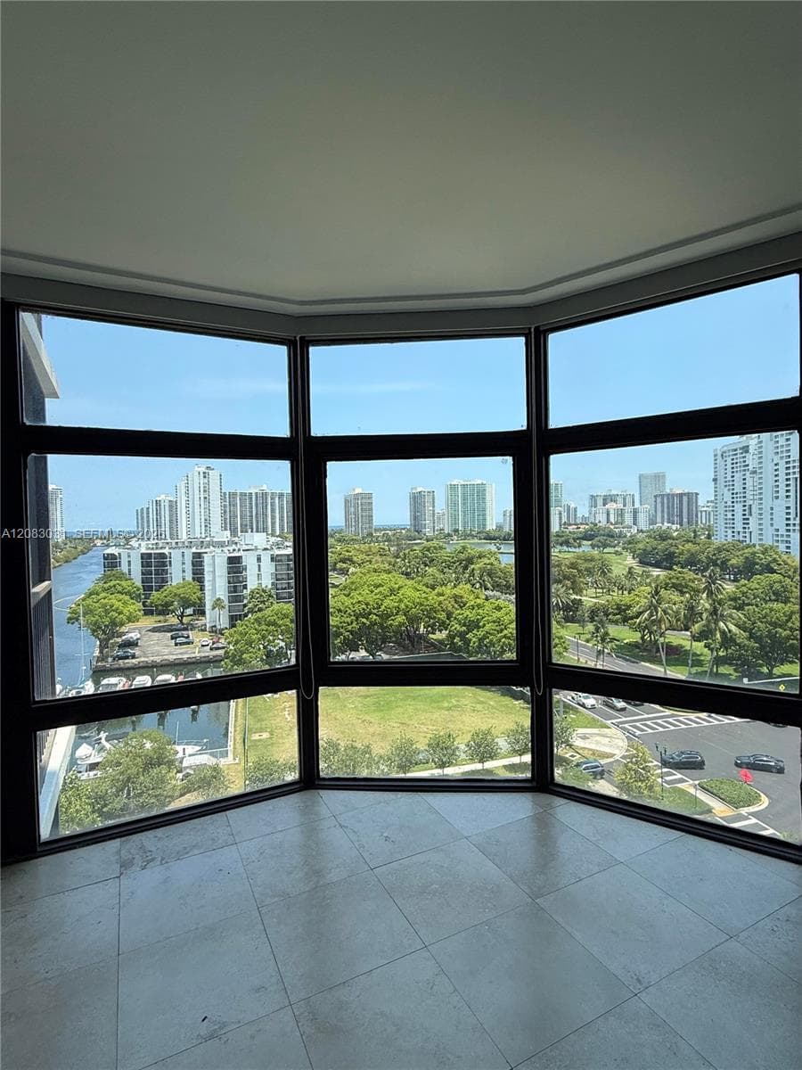 BONAVISTA CONDO · #1004 in Aventura - Photo 3