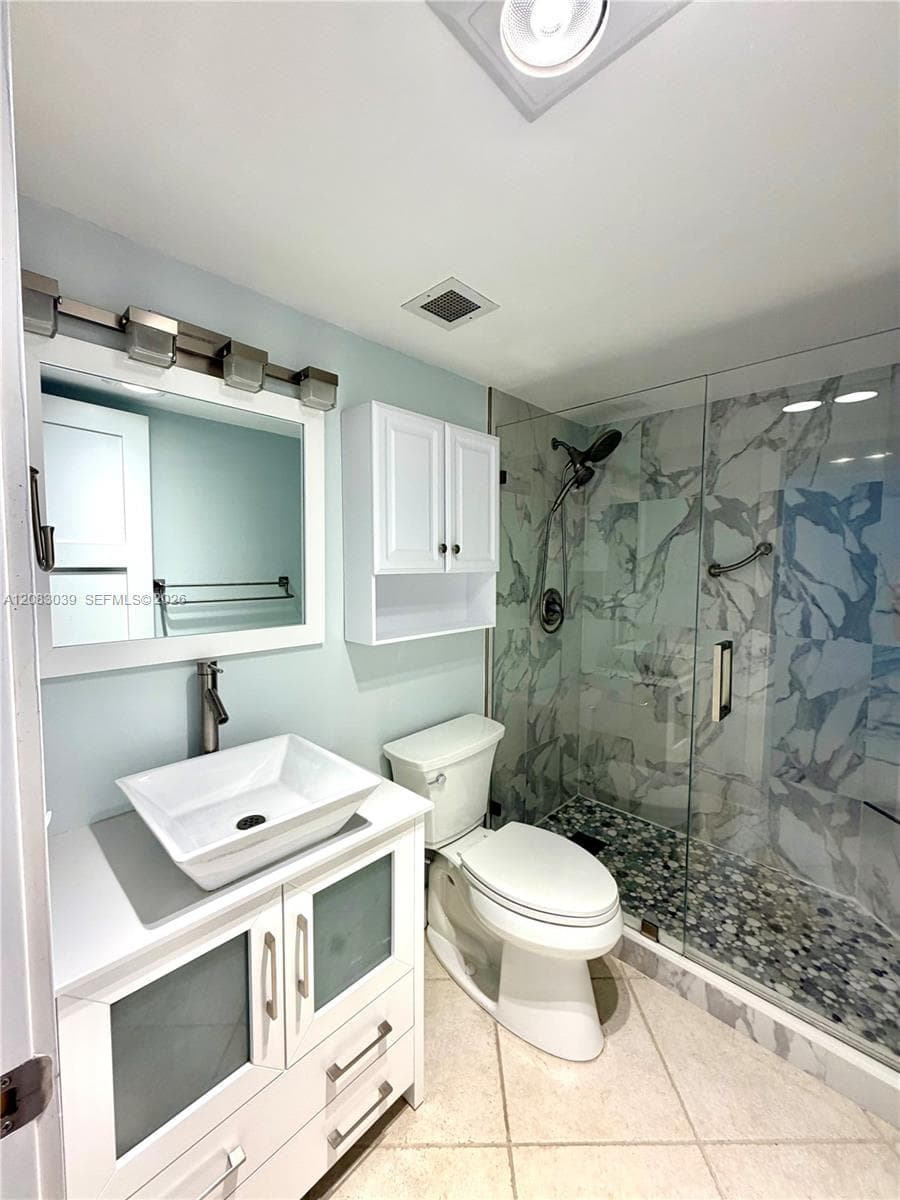 Hemispheres Condo · #2C in Hallandale Beach - Photo 33